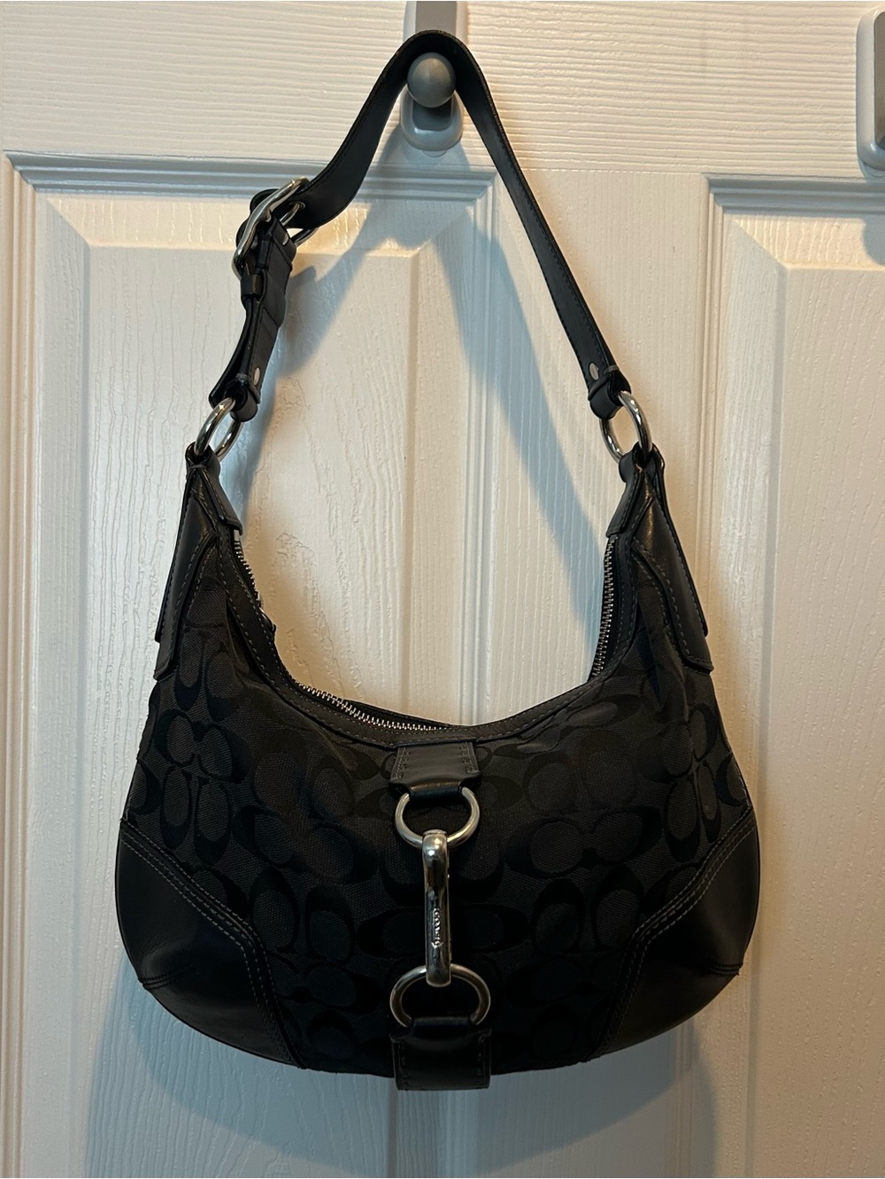 Vintage Coach Hampton Hobo Bag Black Canvas with Silver Hardware - Picture 2 of 6